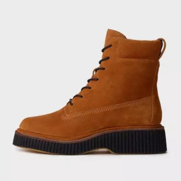 Edgy Chic Classic Rag & Bone Soft Suede Boots - Picture 4 of 9